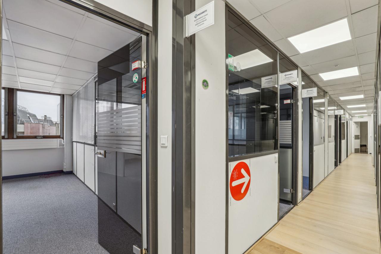 Bureau Paris 360m² Location bureau Paris OLBUR2428557 10